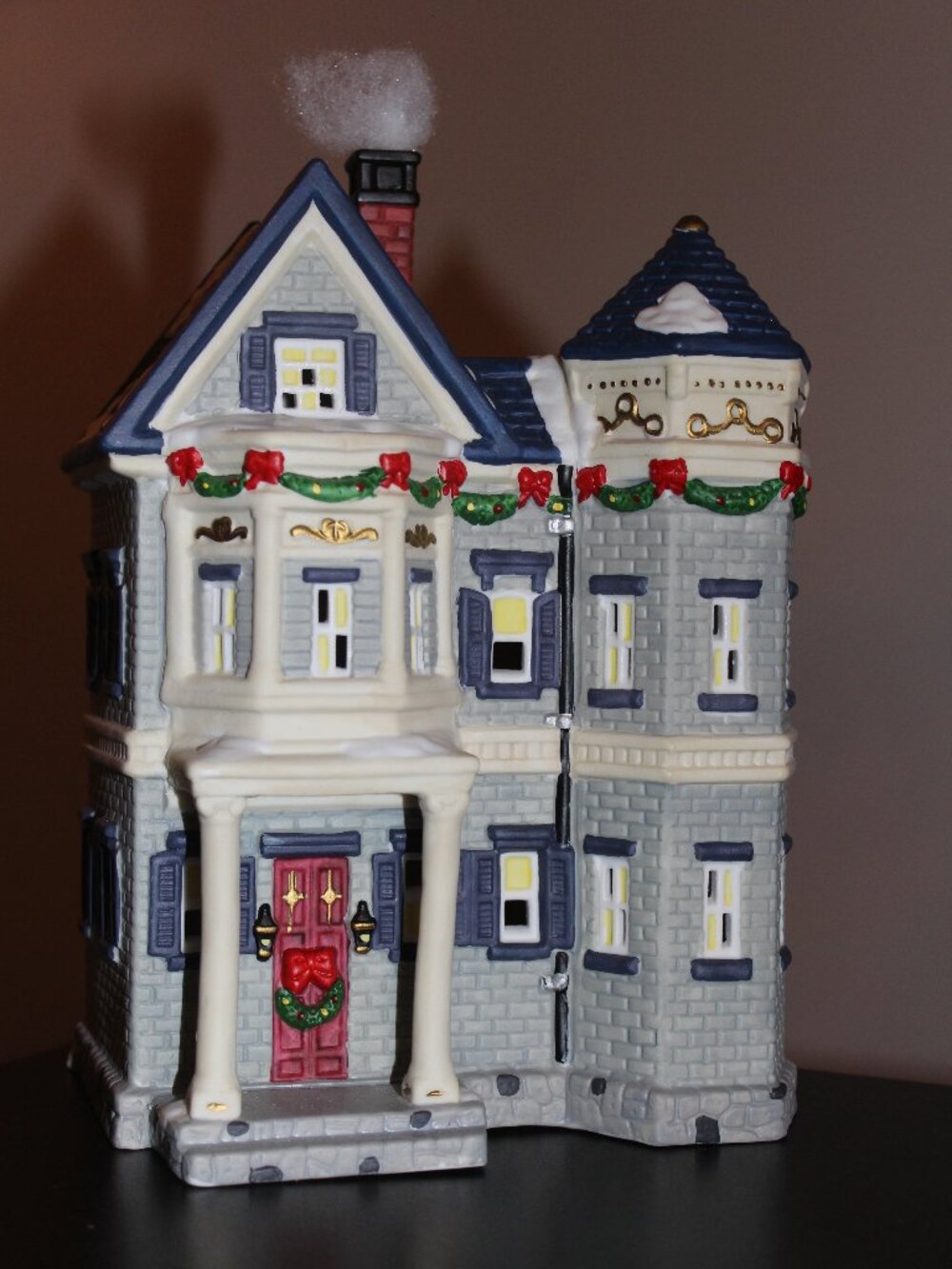 Dickens Collectables Victorian Series Porcelain Lighted House 429-6281 w/Box